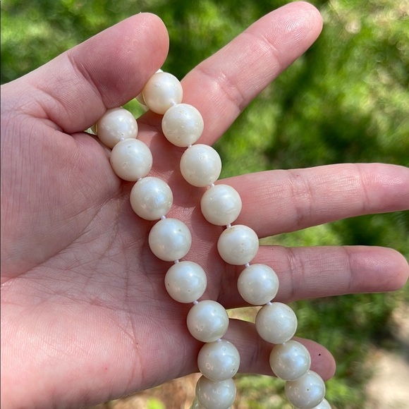 Elegant Genuine South Sea Pearl Necklace 10-13.3mm Hand-knotted - Picture 5 of 13